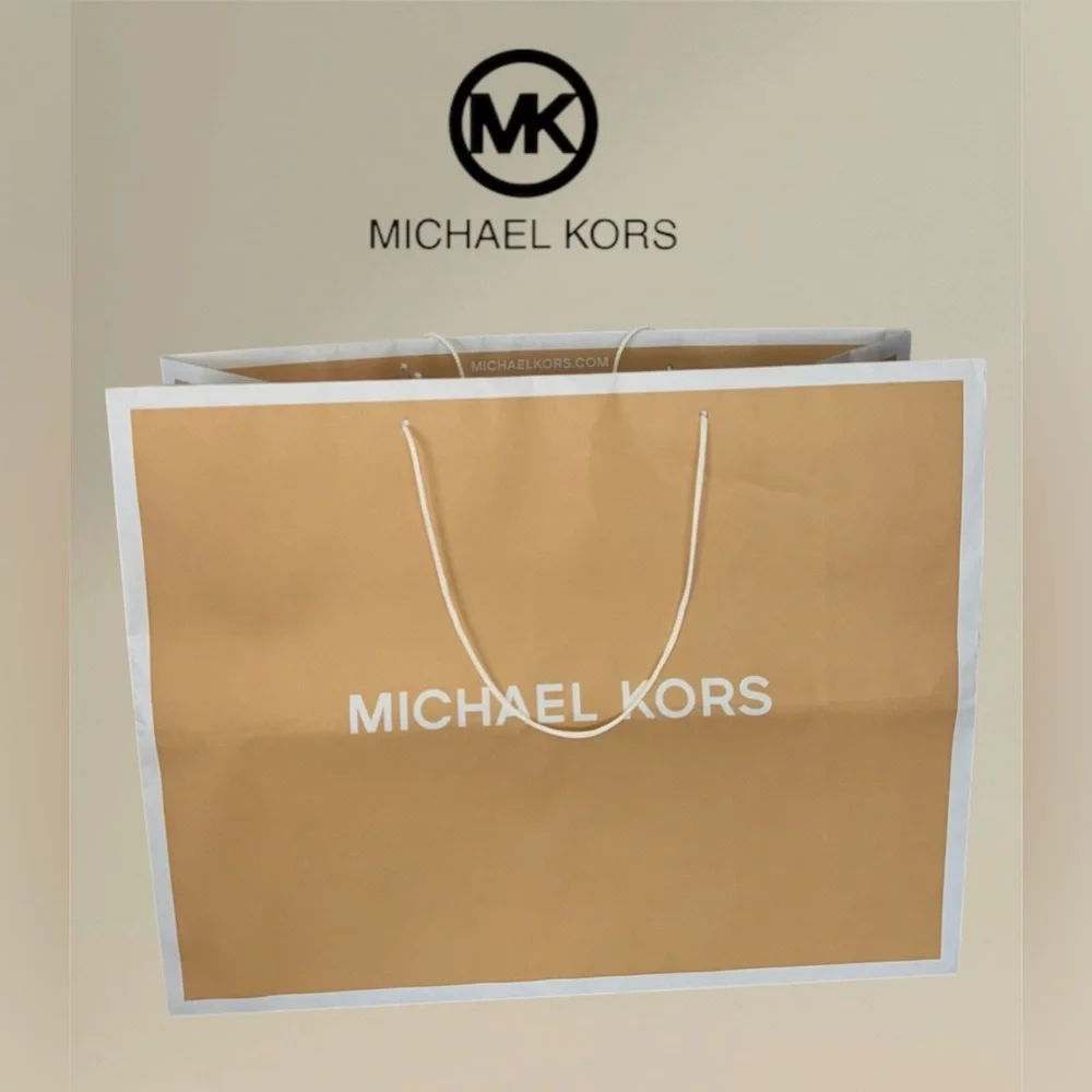 🛍️SALE🛍️ Michael Kors Paper Large Shopping Gift Bag